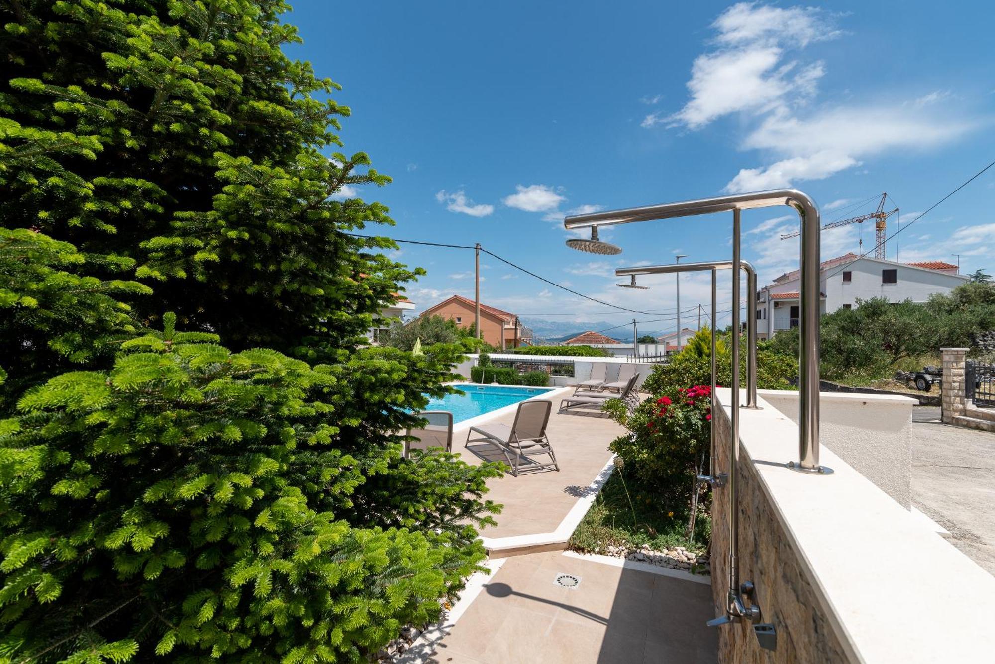 Apartments Brico - Heated Pool Trogir Exterior photo