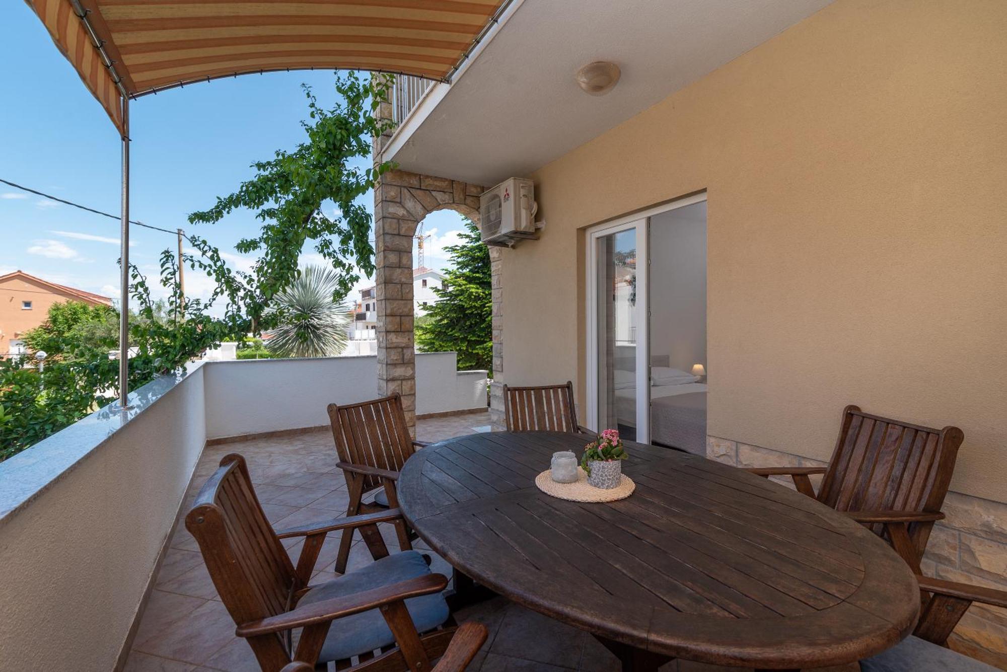 Apartments Brico - Heated Pool Trogir Exterior photo