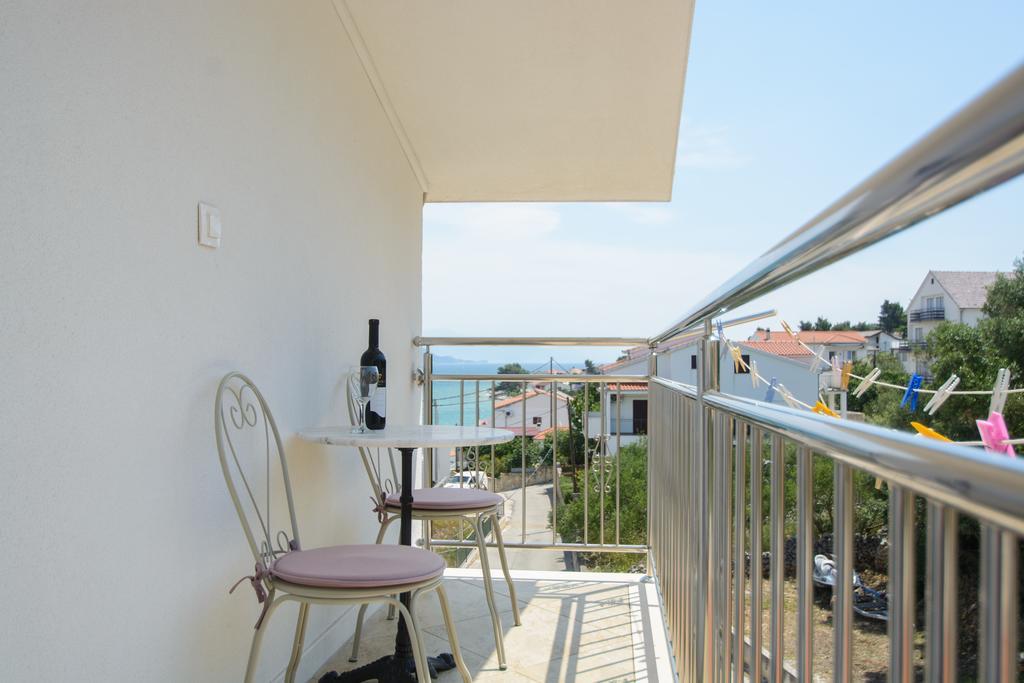 Apartments Brico - Heated Pool Trogir Exterior photo
