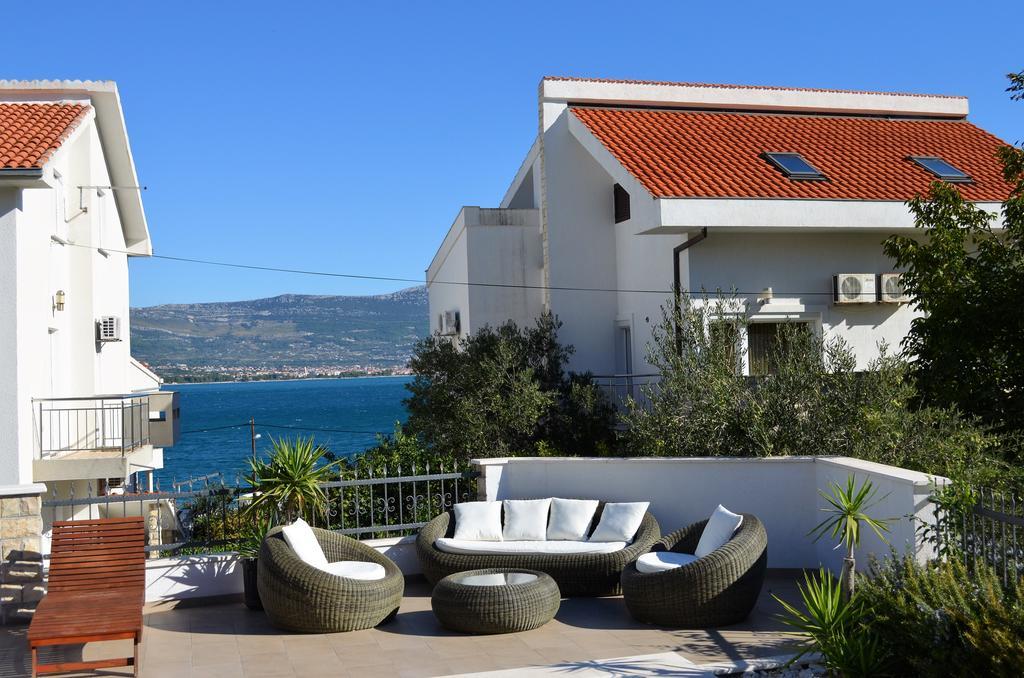 Apartments Brico - Heated Pool Trogir Exterior photo